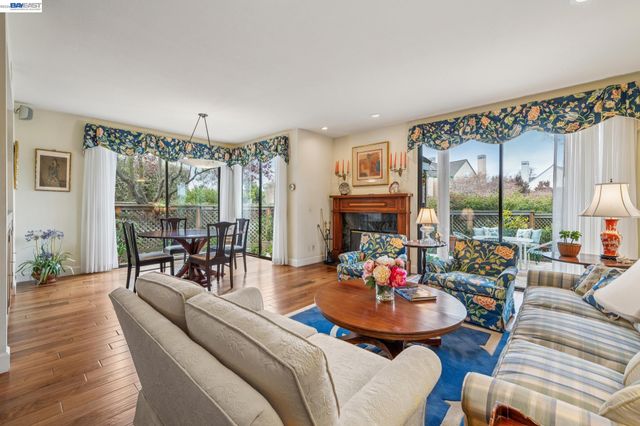 9 REGULUS COURT, Alameda, CA 94501