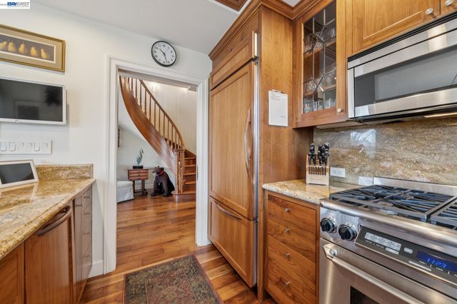 9 REGULUS COURT, Alameda, CA 94501