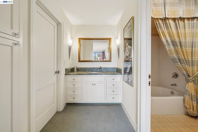 9 REGULUS COURT, Alameda, CA 94501