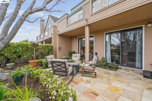 9 REGULUS COURT, Alameda, CA 94501