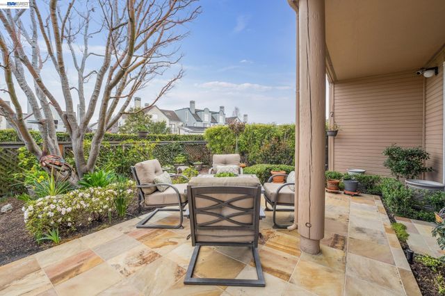 9 REGULUS COURT, Alameda, CA 94501