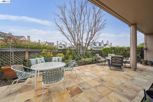 9 REGULUS COURT, Alameda, CA 94501