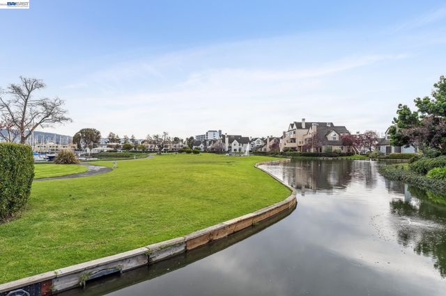 9 REGULUS COURT, Alameda, CA 94501