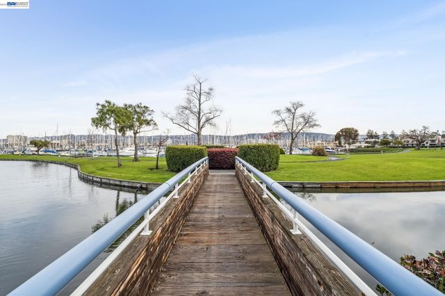 9 REGULUS COURT, Alameda, CA 94501