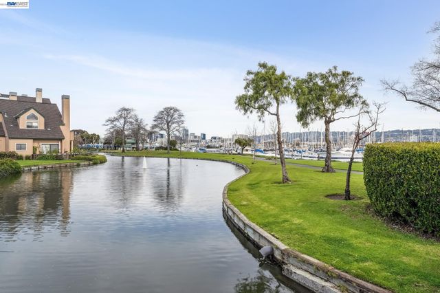 9 REGULUS COURT, Alameda, CA 94501