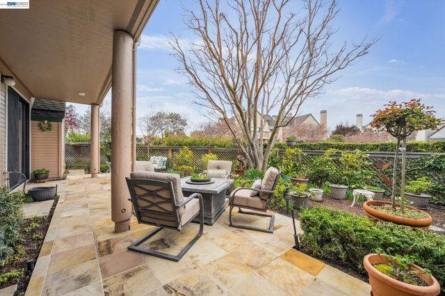 9 REGULUS COURT, Alameda, CA 94501