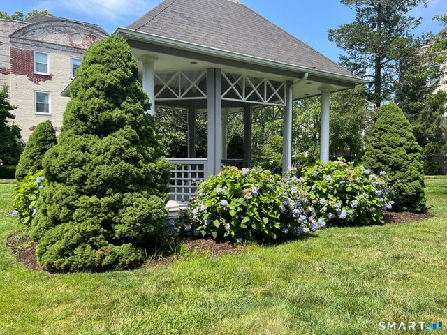 132 Summer Street 1D, Stamford, CT 06905