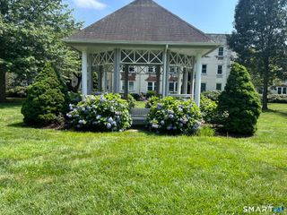 132 Summer Street 1D, Stamford, CT 06905