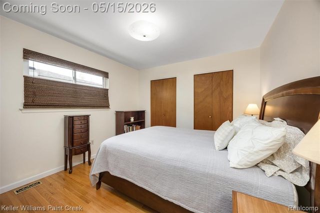 410 N Batchewana Street, Clawson, MI 48017