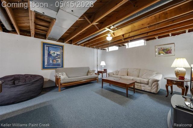 410 N Batchewana Street, Clawson, MI 48017