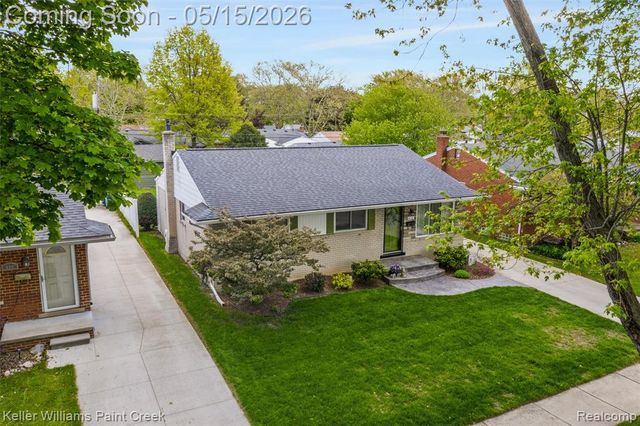 410 N Batchewana Street, Clawson, MI 48017