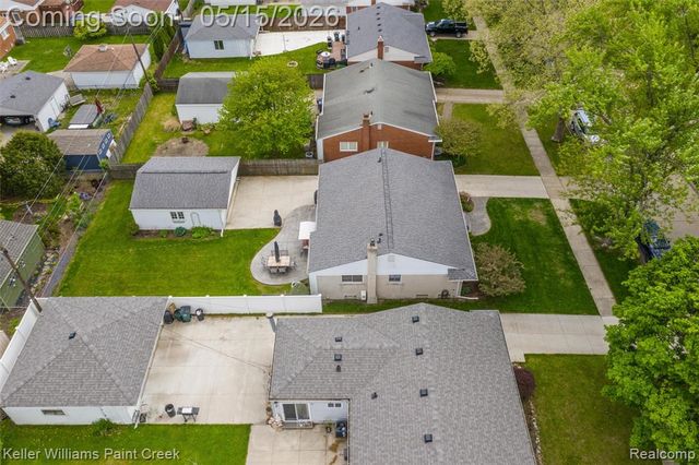 410 N Batchewana Street, Clawson, MI 48017