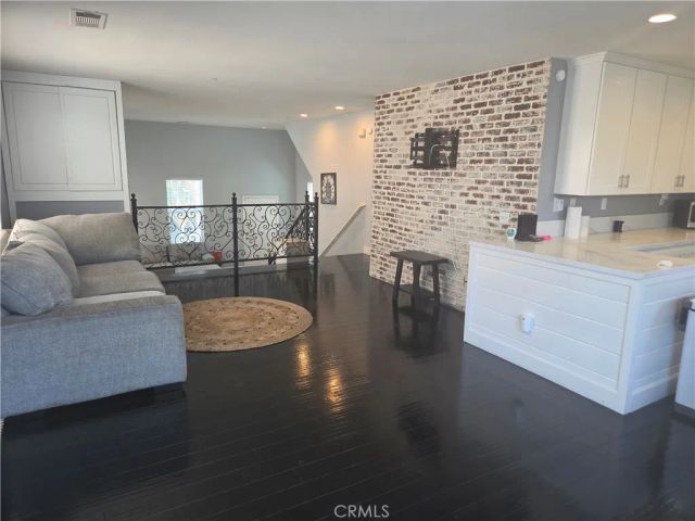 3533 Millhouse Court, Riverside, CA 92503