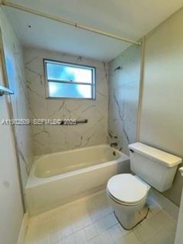 200 SW 132nd Way 104L, Pembroke Pines, FL 33027