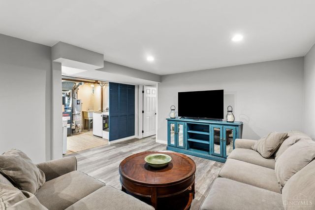 1568 Tonopah Drive, Cincinnati, OH 45255