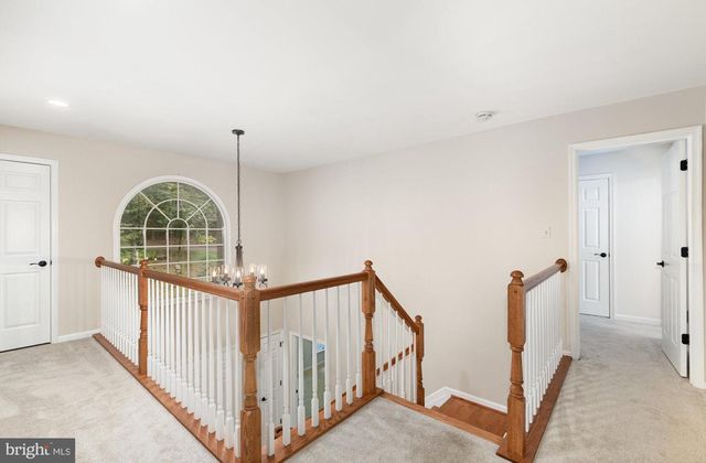 2736 PAPER MILL RD, Phoenix, MD 21131