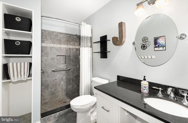 2736 PAPER MILL RD, Phoenix, MD 21131