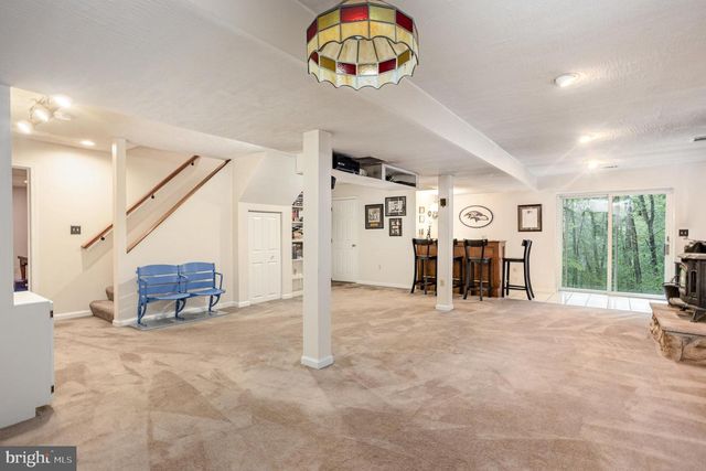 2736 PAPER MILL RD, Phoenix, MD 21131