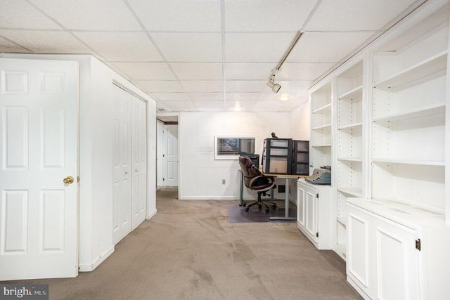 2736 PAPER MILL RD, Phoenix, MD 21131