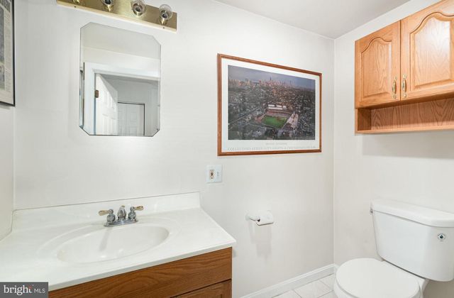 2736 PAPER MILL RD, Phoenix, MD 21131