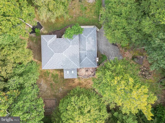 2736 PAPER MILL RD, Phoenix, MD 21131