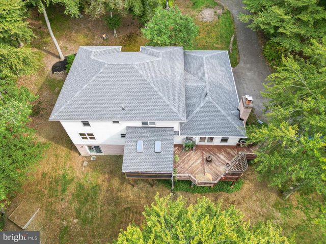 2736 PAPER MILL RD, Phoenix, MD 21131