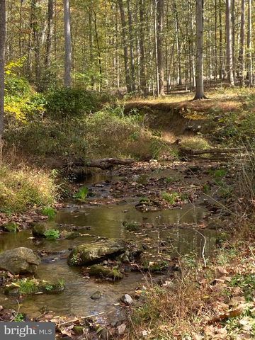 2736 PAPER MILL RD, Phoenix, MD 21131