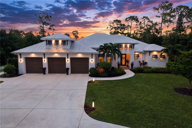 5737 Hidden Oaks LN, Naples, FL 34119