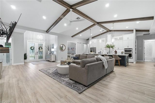 5737 Hidden Oaks LN, Naples, FL 34119