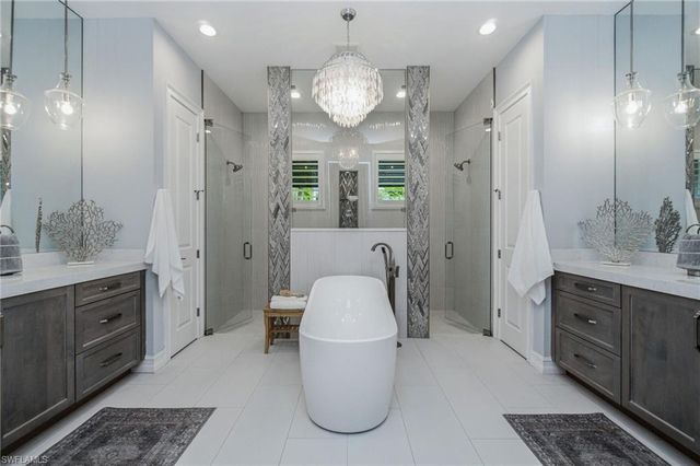 5737 Hidden Oaks LN, Naples, FL 34119