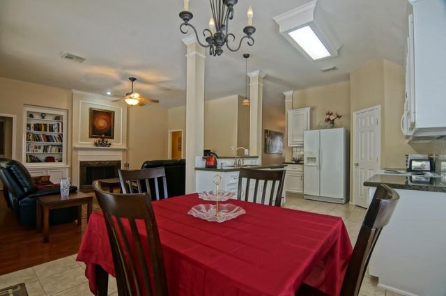 3819 Shady Breeze Dr, Houston, TX 77082