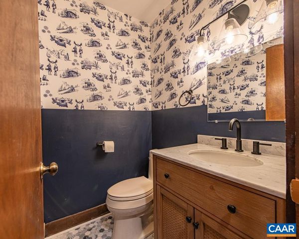 274 LAUREL SPRINGS DR, Wintergreen, VA 22967