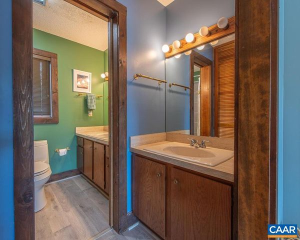 274 LAUREL SPRINGS DR, Wintergreen, VA 22967