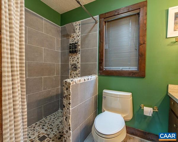 274 LAUREL SPRINGS DR, Wintergreen, VA 22967