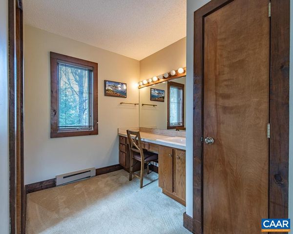274 LAUREL SPRINGS DR, Wintergreen, VA 22967