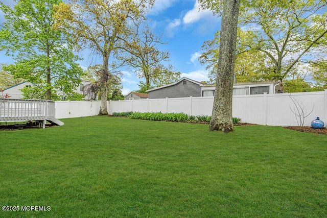 334 E Cape May Avenue, Ocean Gate, NJ 08740