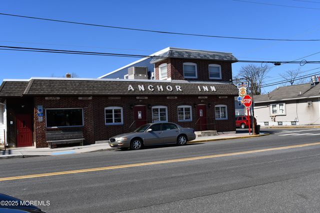 334 E Cape May Avenue, Ocean Gate, NJ 08740