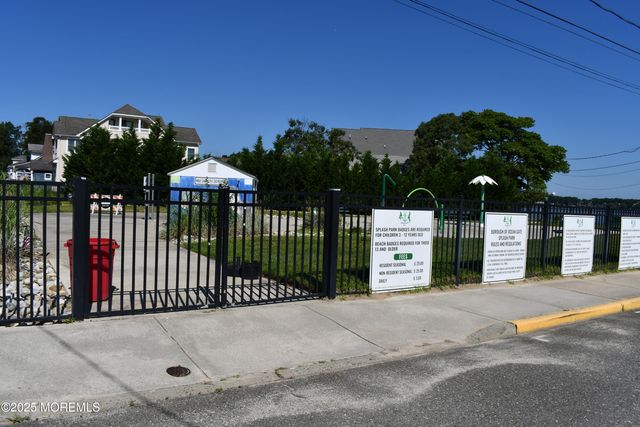 334 E Cape May Avenue, Ocean Gate, NJ 08740