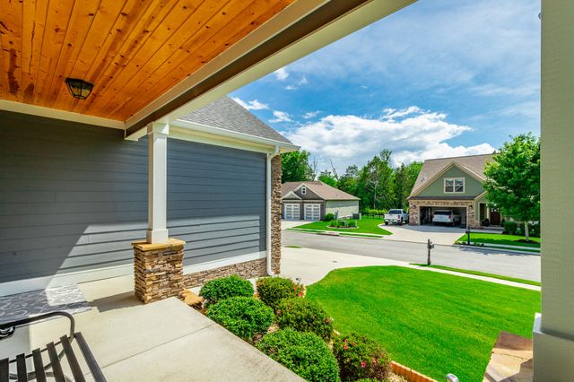 8372 Skybrook Drive, Ooltewah, TN 37363