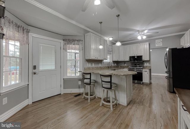 400 ADELINA RD, Prince Frederick, MD 20678