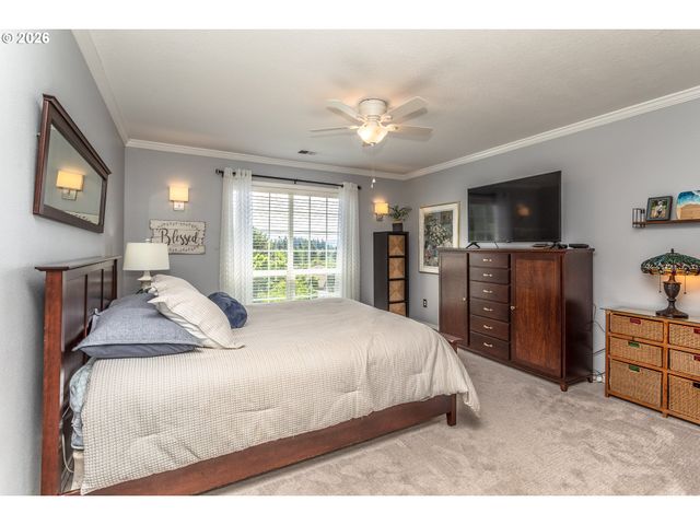 11801 Se SUNNY Way, Happy Valley, OR 97086