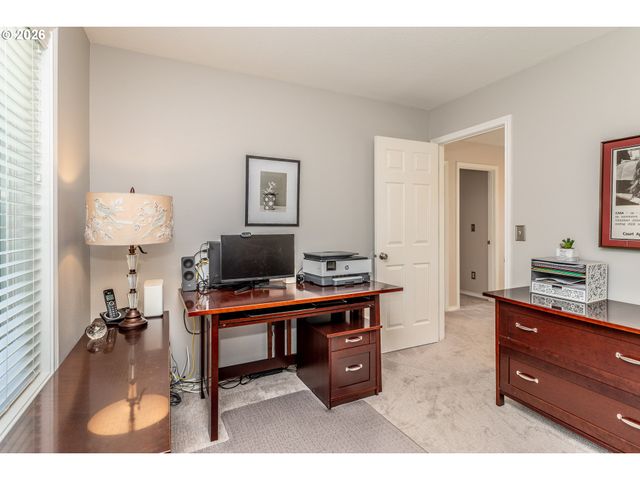11801 Se SUNNY Way, Happy Valley, OR 97086
