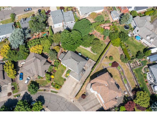 11801 Se SUNNY Way, Happy Valley, OR 97086