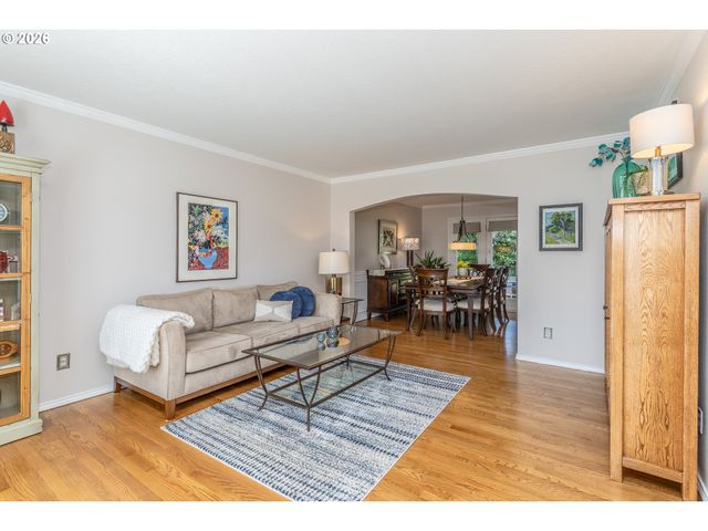 11801 Se SUNNY Way, Happy Valley, OR 97086