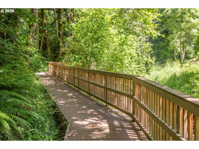 11801 Se SUNNY Way, Happy Valley, OR 97086