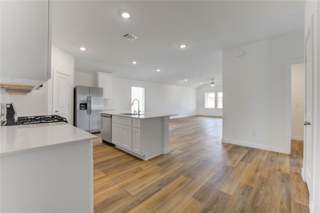 9027 Rose Water Trail, Iowa Colony, TX 77583