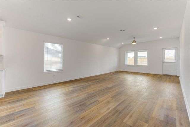 9027 Rose Water Trail, Iowa Colony, TX 77583