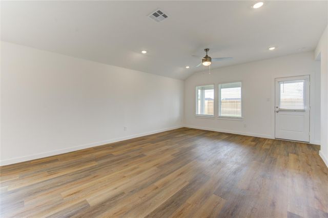 9027 Rose Water Trail, Iowa Colony, TX 77583