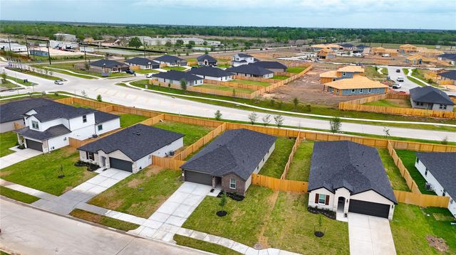 9027 Rose Water Trail, Iowa Colony, TX 77583