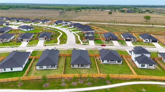 9027 Rose Water Trail, Iowa Colony, TX 77583